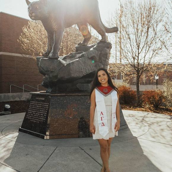 Meet your Posher, Thania - Picture 1 of 1